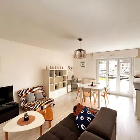 Superbe F2 Avec Garage Balcon Appartement